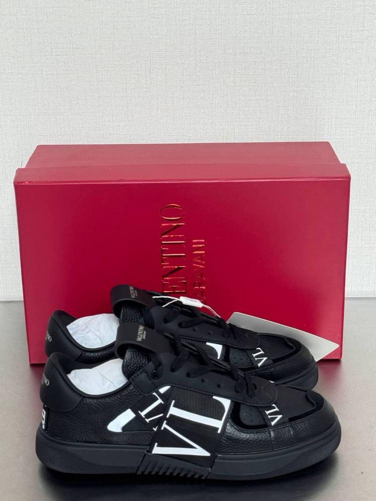 Valentino Black