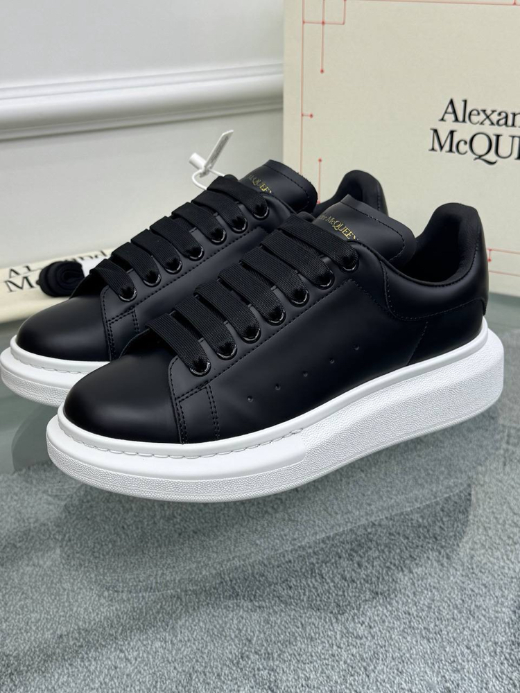 Alexander McQueen Black