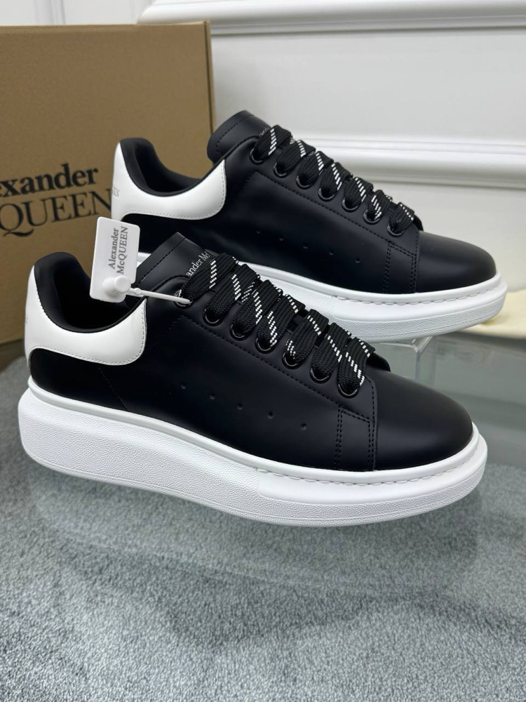 Alexander McQueen Sneakers