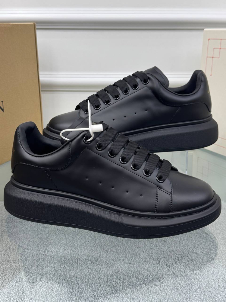 Alexander McQueen Sneakers