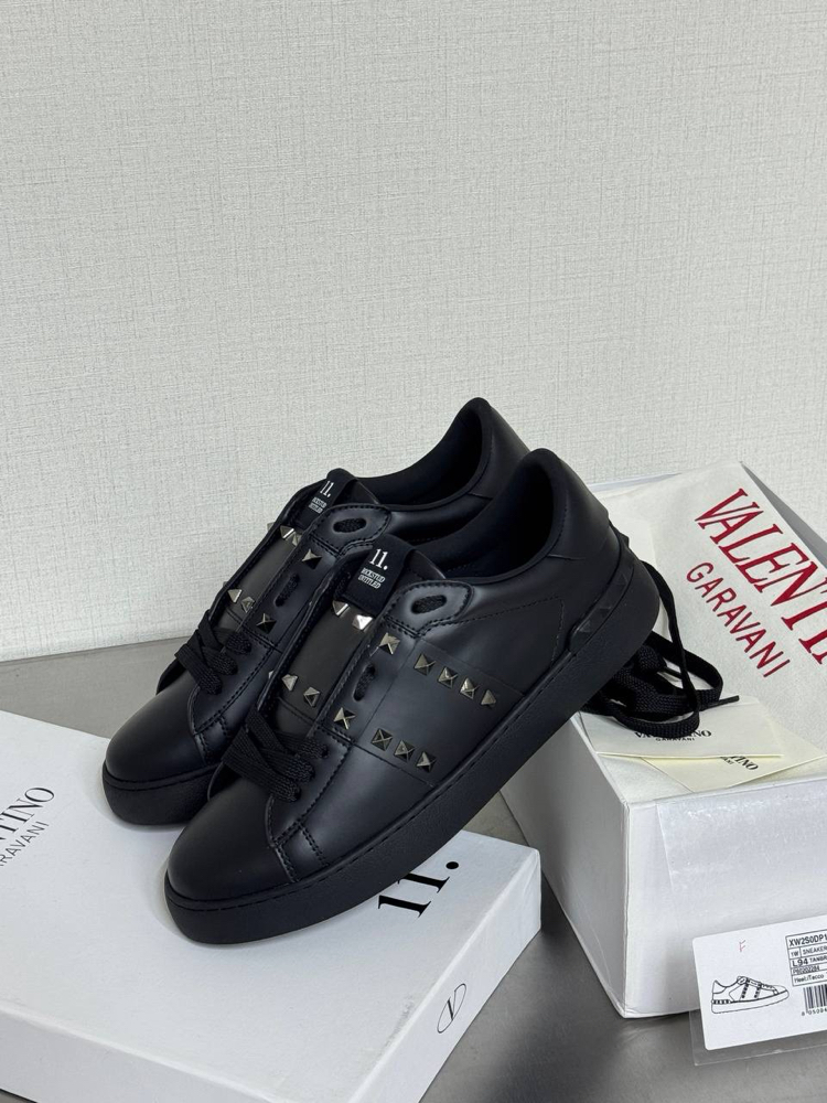 Valentino Sneakers