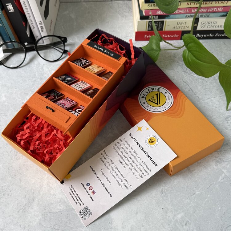 Minyatür Kitaplık Turuncu