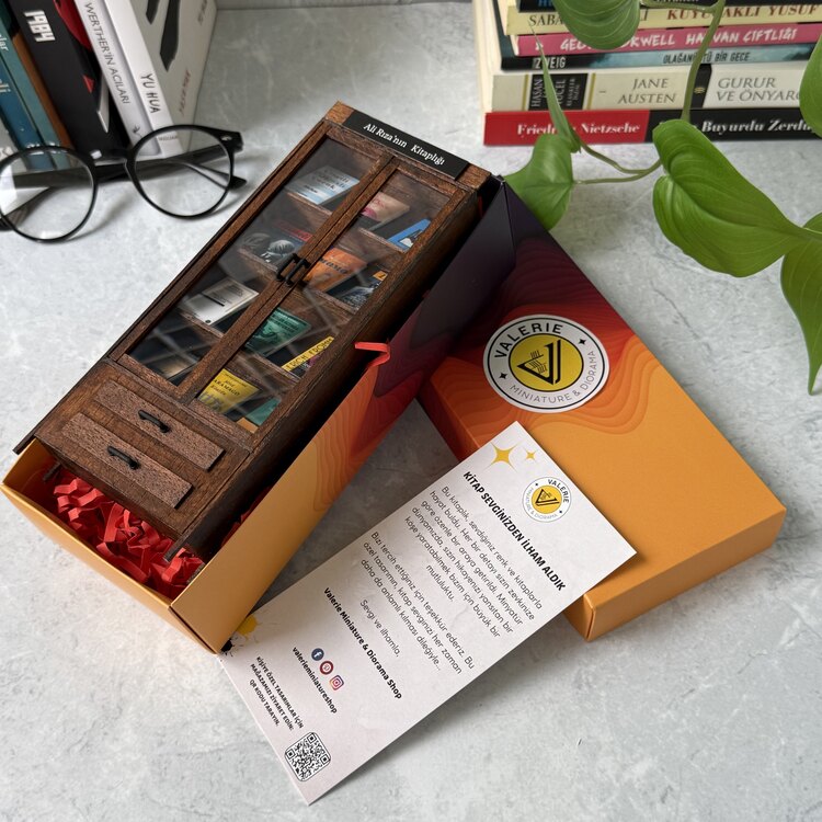 Minyatür Kitaplık Pro Eskitme Kahverengi / 12 mini kitap 