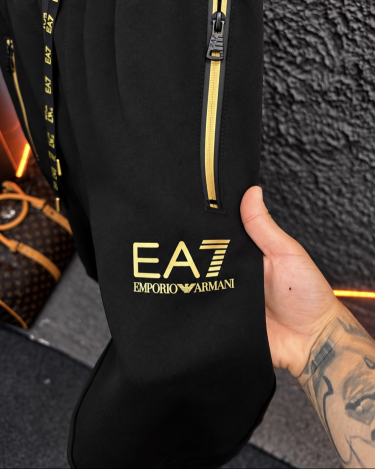 EA7 Eşofman Takımı