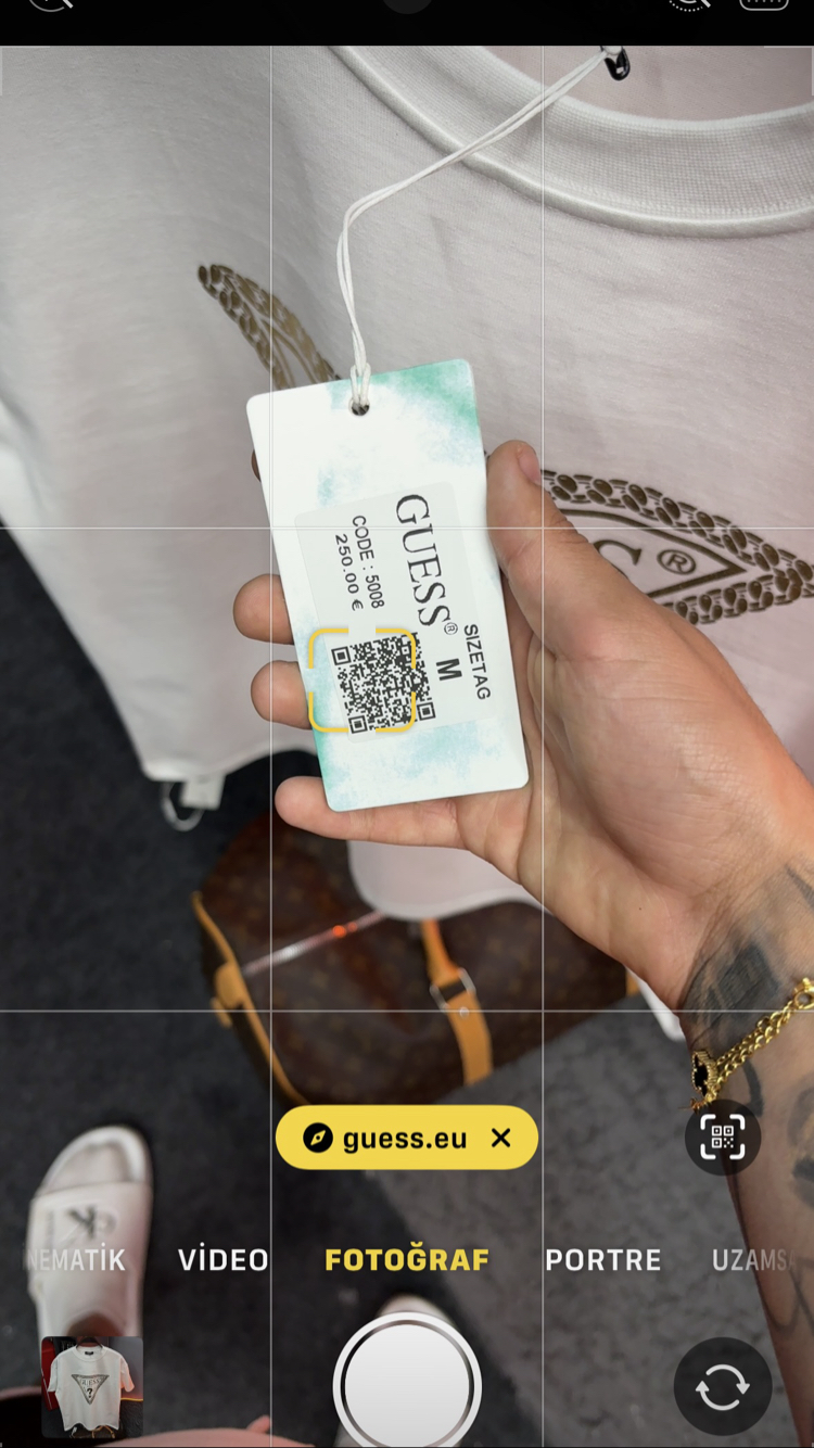 Guess Premium T-Shirt