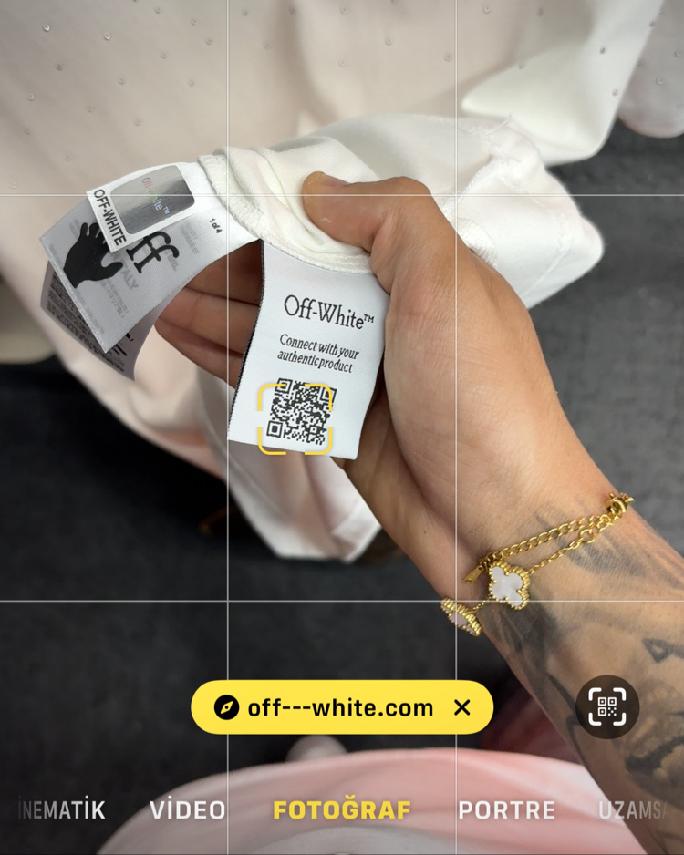 Off-White Premium T-Shirt