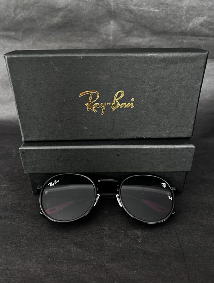 RAY-BAN SİYAH GÜNEŞ GÖZLÜĞÜ