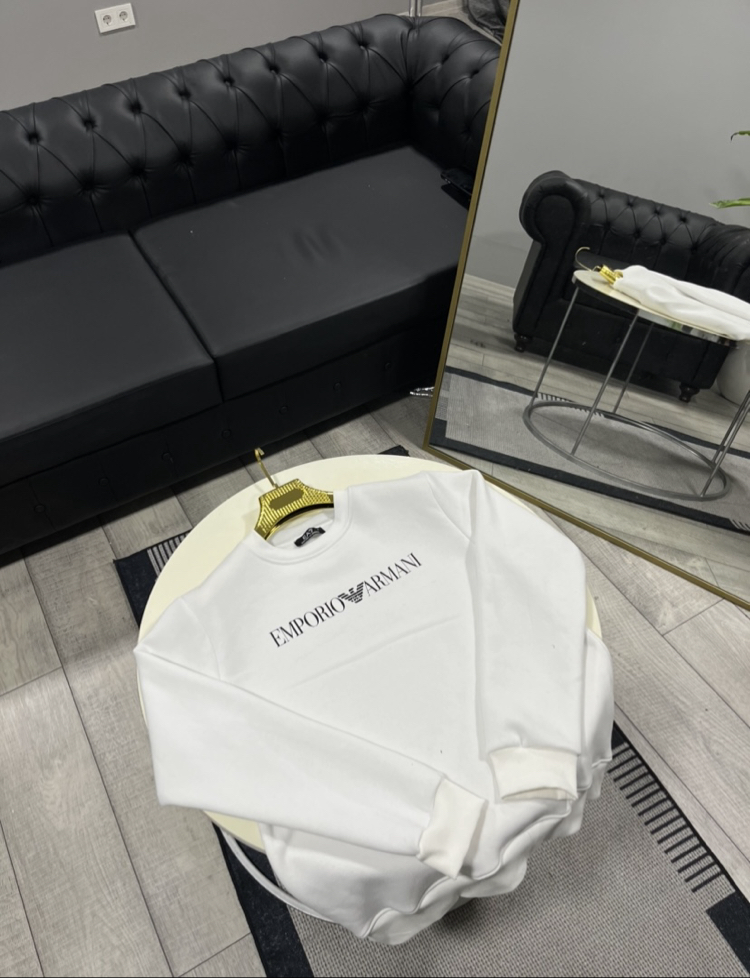 Emporio Armani Sweatshirt Premium!