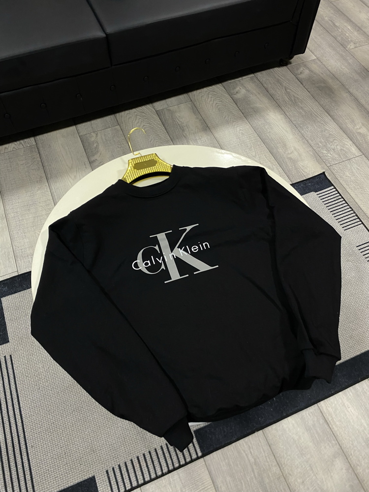 Calvin Klein Sweatshirt Premium!