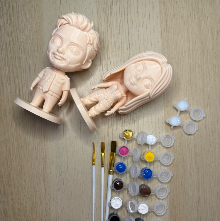 Kişiye Özel 3D Figür Çift Boyama Seti (15 CM)