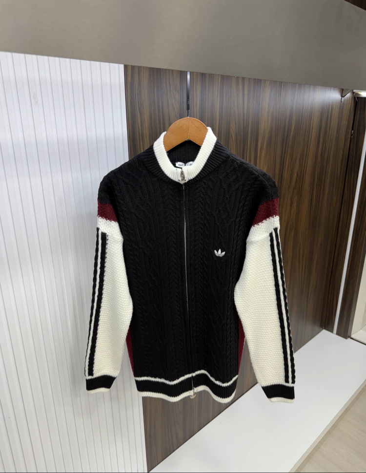 ADİDAS ÖRME FERMUARLI HIRKA İTHAL