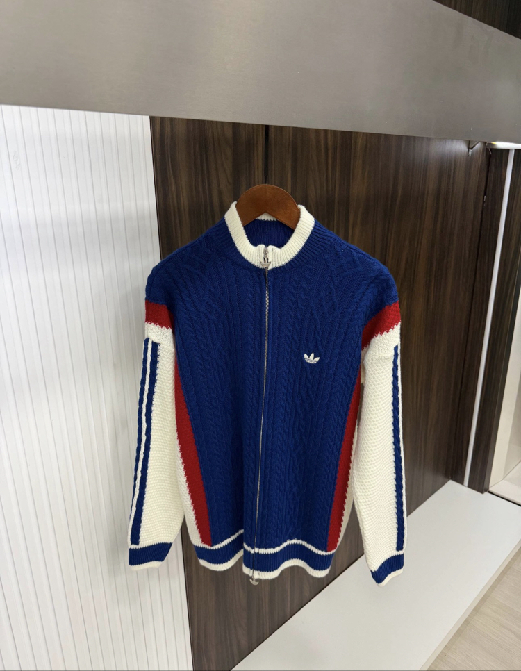 ADİDAS ÖRME FERMUARLI HIRKA İTHAL
