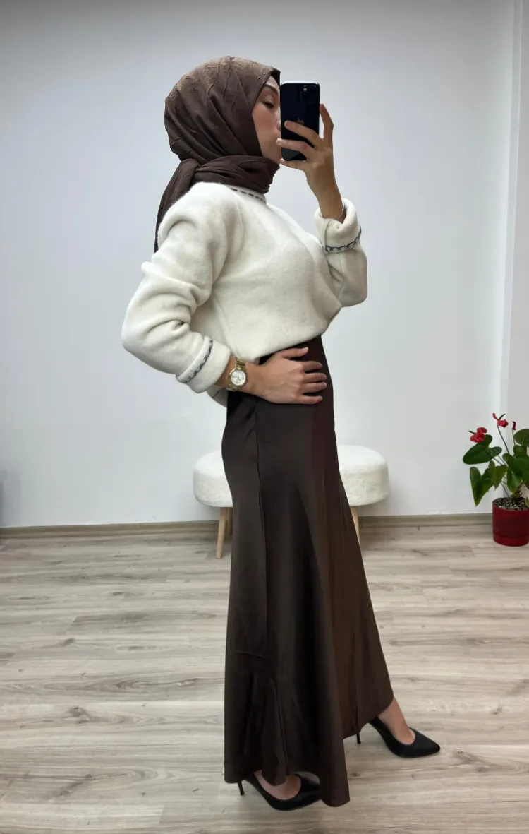 Çam Kesim Lastikli Saten Uzun Etek - KAHVERENGİ