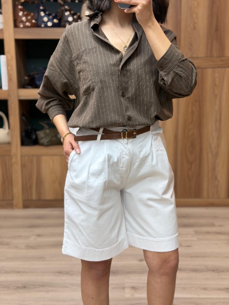 Beli Kemerli Licralı Gabardin Midi Boy Şort - BEYAZ