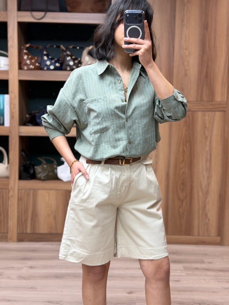 Beli Kemerli Licralı Gabardin Midi Boy Şort - TAŞ