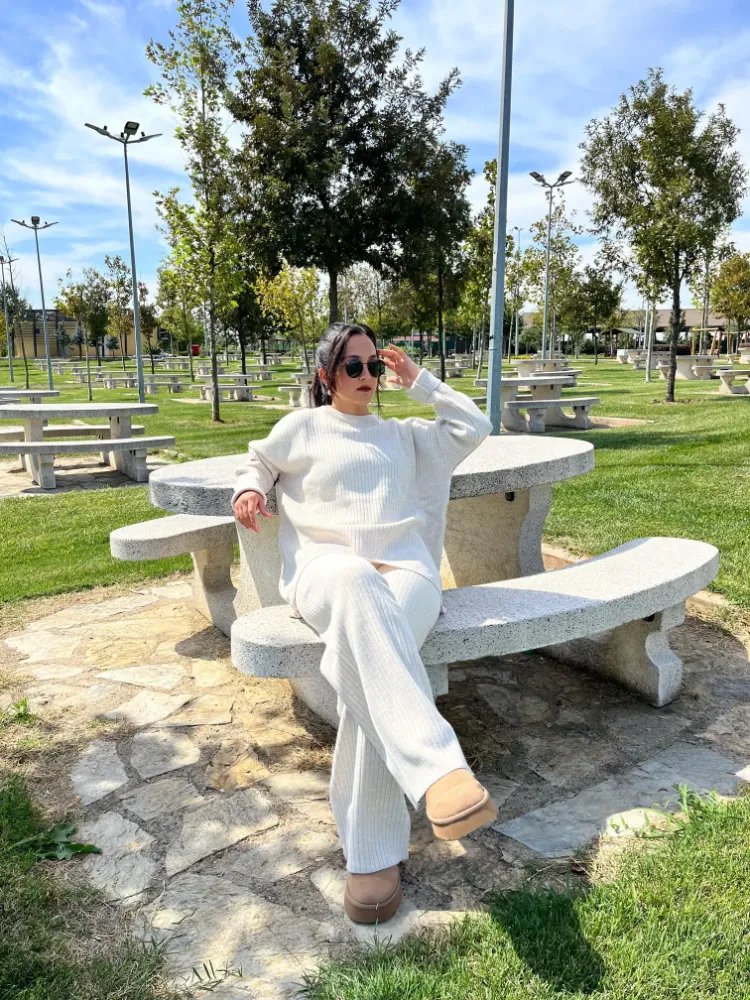 Bisiklet Yaka Oversize Triko Takım - TAŞ