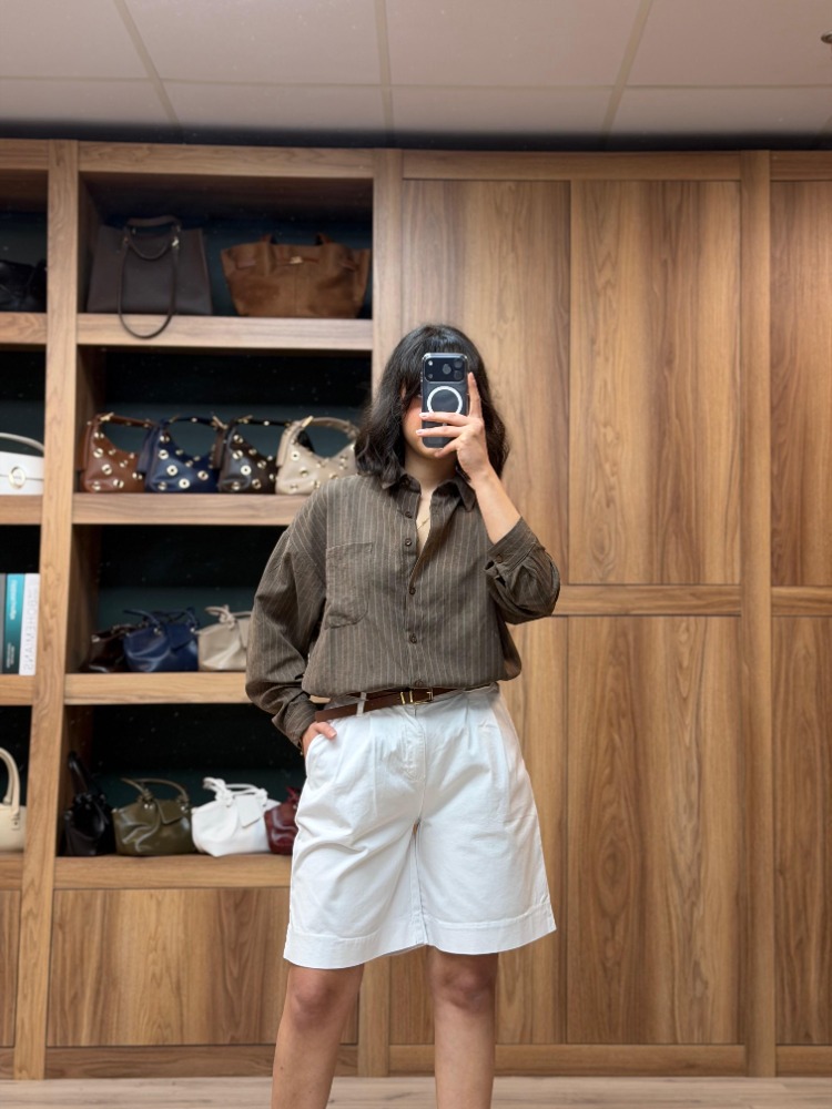 Beli Kemerli Licralı Gabardin Midi Boy Şort - BEYAZ