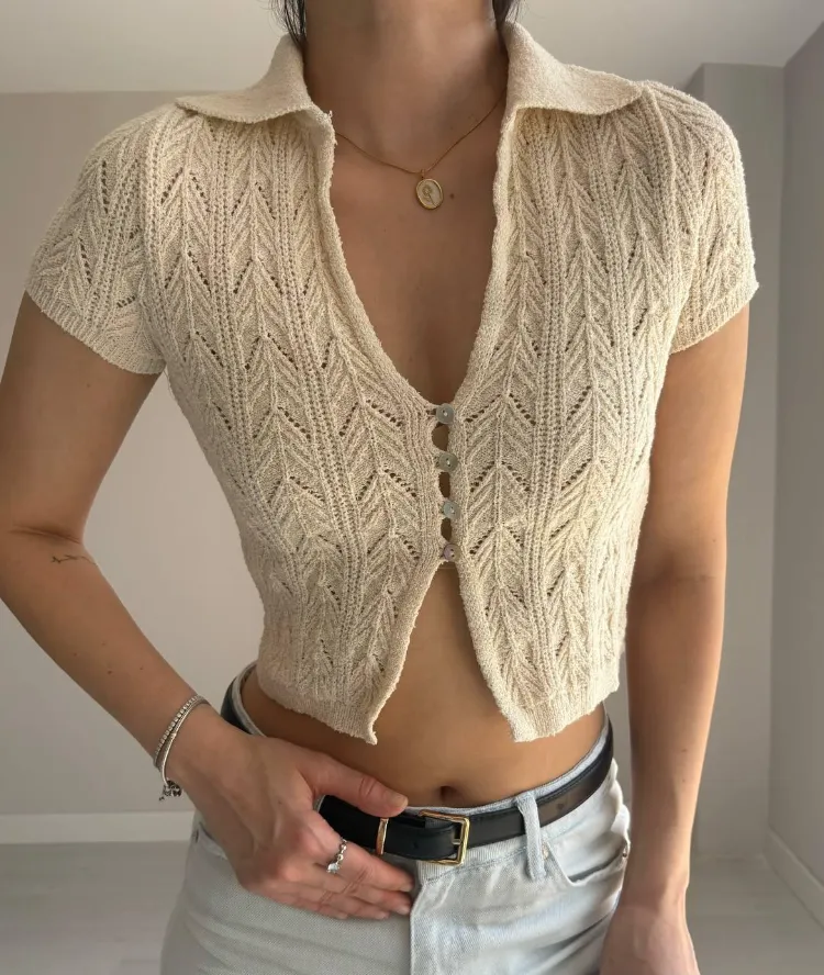 Yakalı Düğme Detaylı Crop Triko - EKRU