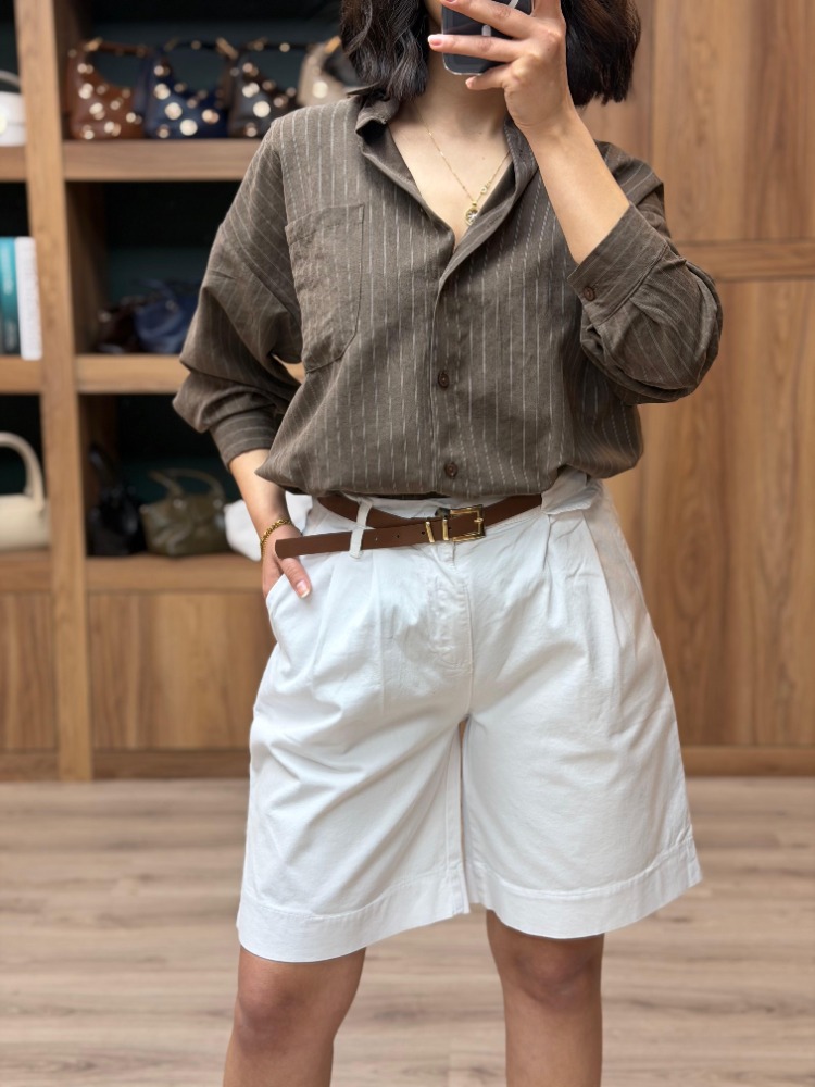 Beli Kemerli Licralı Gabardin Midi Boy Şort - BEYAZ