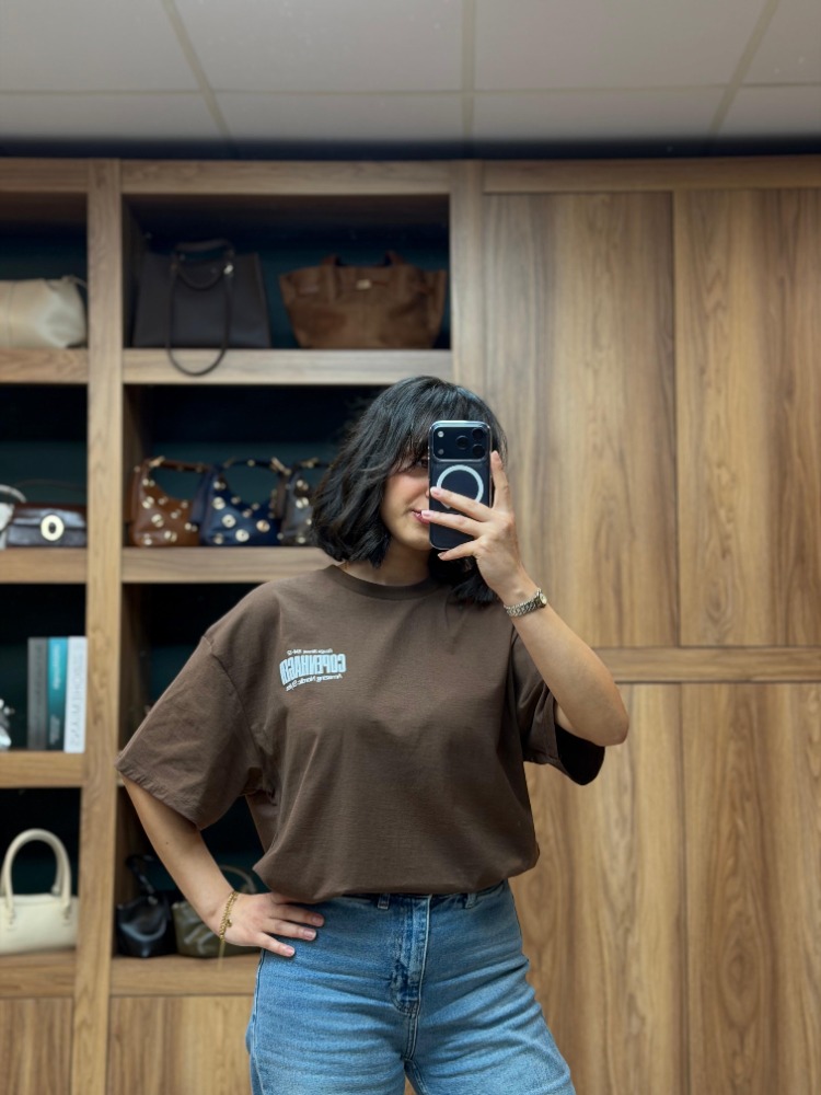 Bisiklet Yaka Oversize Baskılı Tişört- Kahverengi