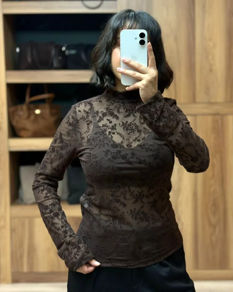 Kahve Küçük Çiçek Desenli Transparan Uzun Kollu Bluz
