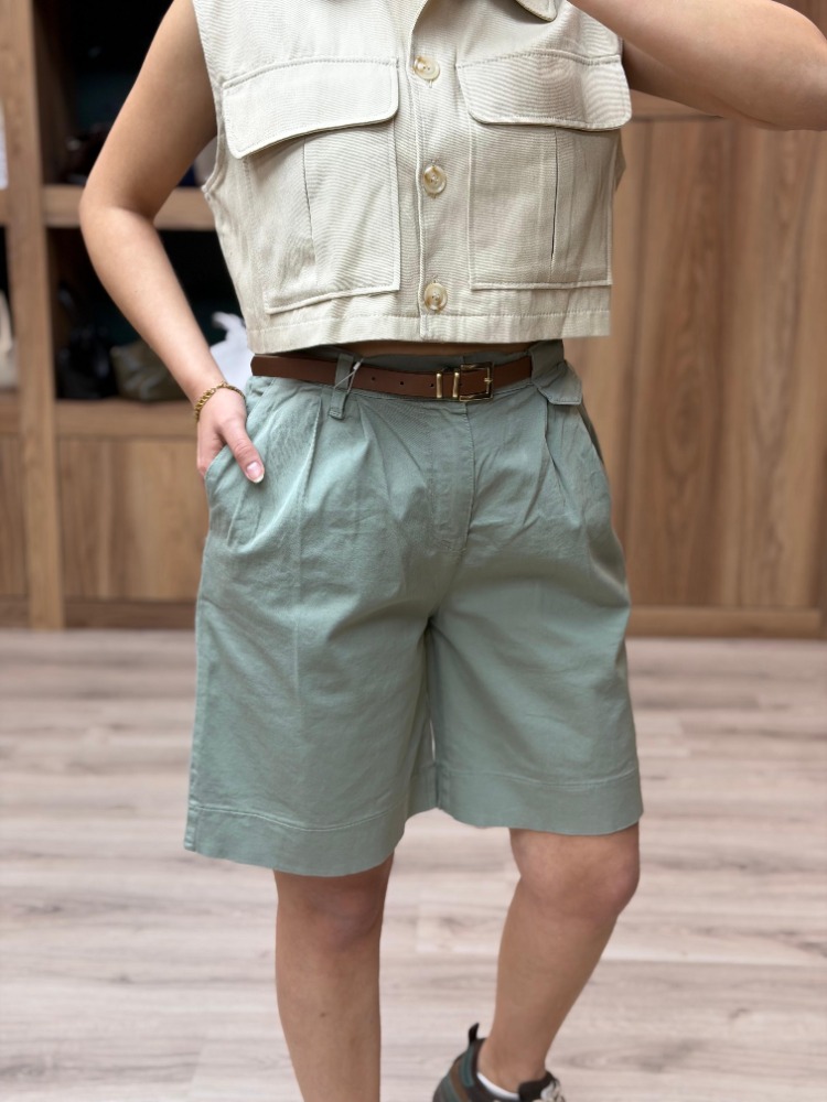 Beli Kemerli Licralı Gabardin Midi Boy Şort - HAKİ