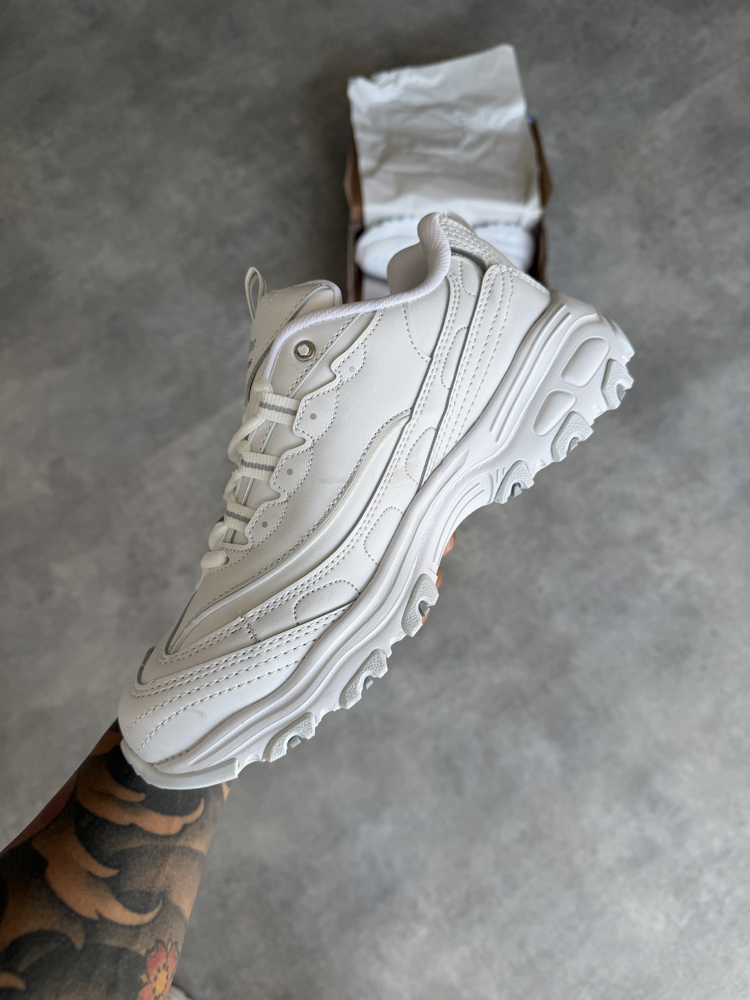Skechers Dlites New White (Tam kalıptır)