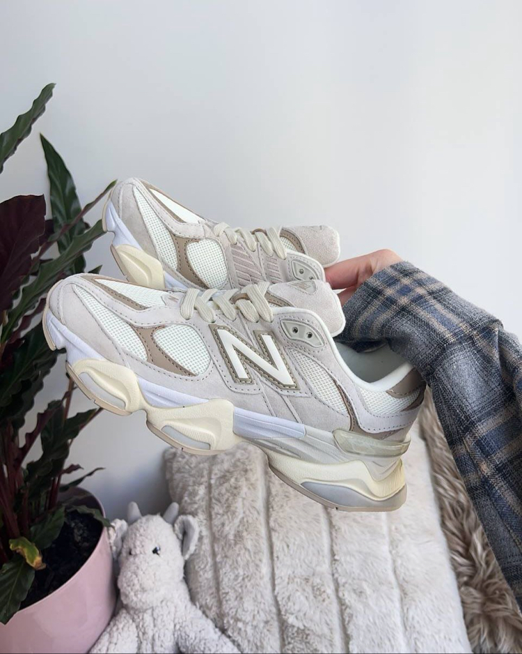 New Balance 9060 “Angora Moonbeam” (Dar kalıptır.)
