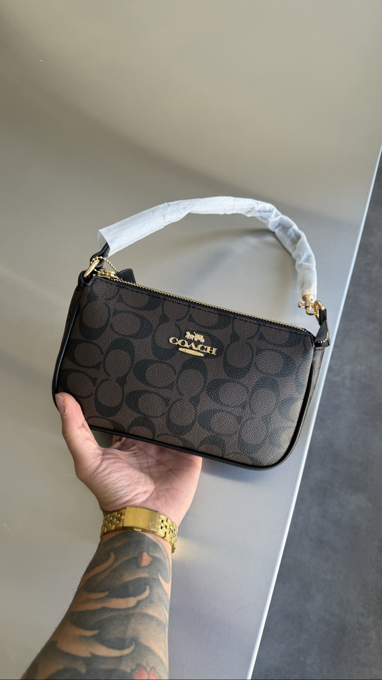 Coach Nolita 19 Signature (22x13)