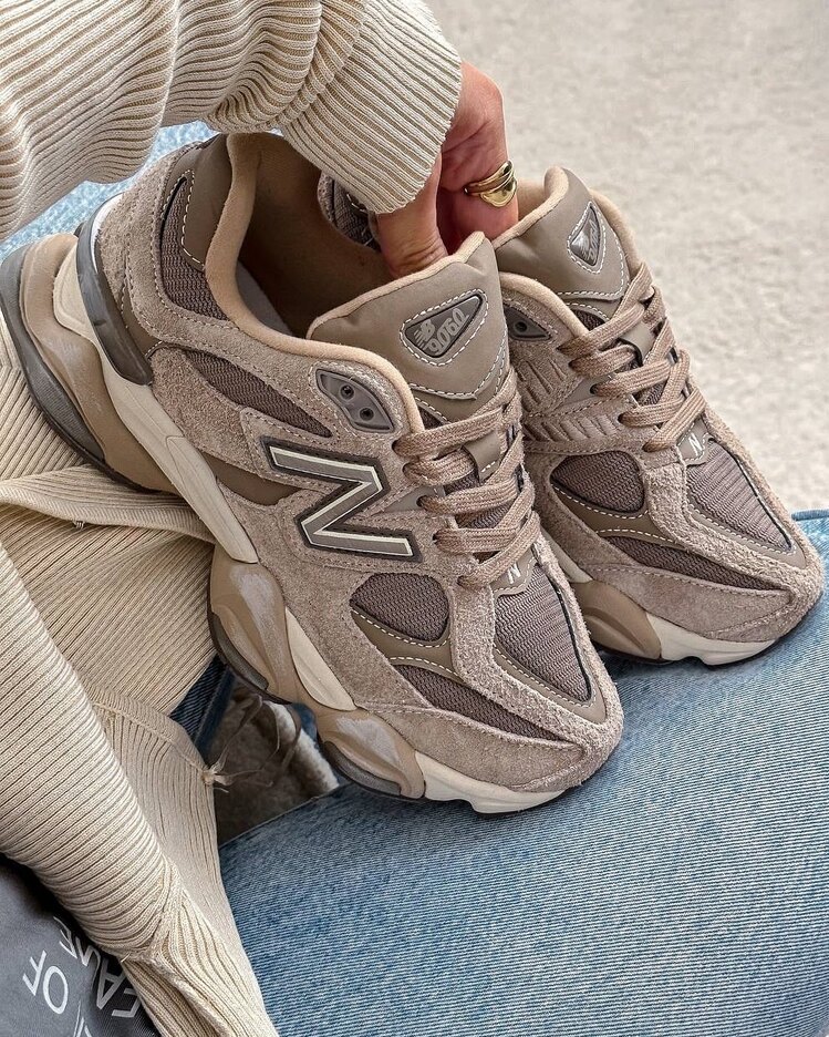 New Balance 9060 “Mushroom Brown” (1 Numara dar kalıptır.)