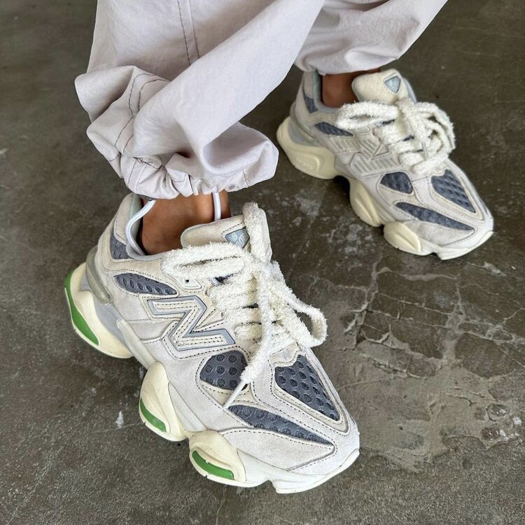 New Balance 9060 “Bricks & Woods” (Dar kalıptır.)