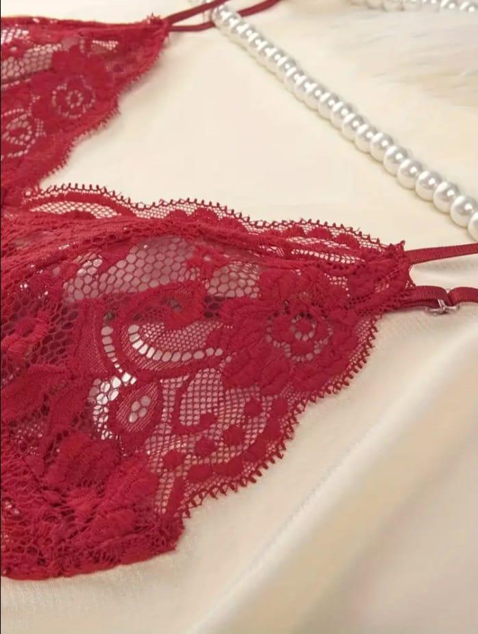Bordo Dantel Detaylı Yırtmaçlı Uzun Gecelik