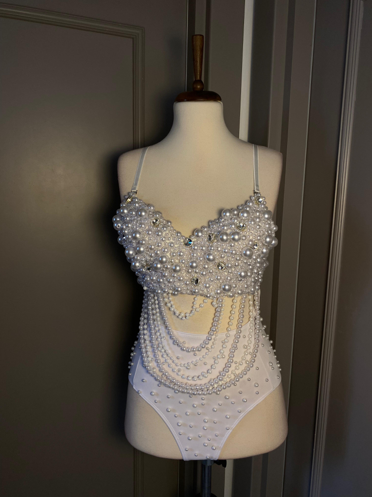 Pearl Luxury İnci Taşlı Zincir Detaylı Beyaz Bodysuit
