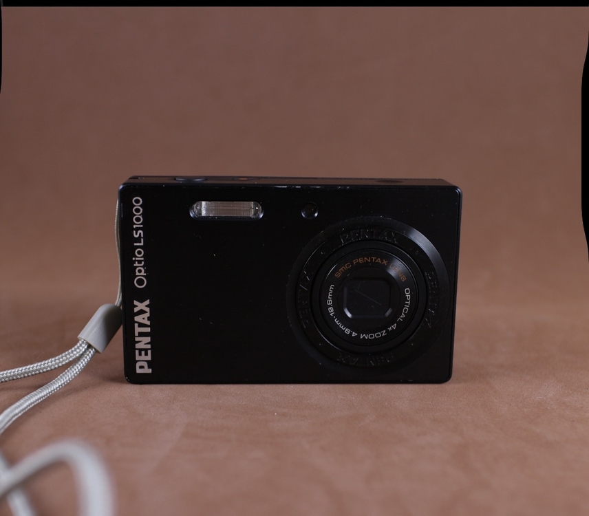 Pentax Optio LS1000 Dijital Fotoğraf Makinesi