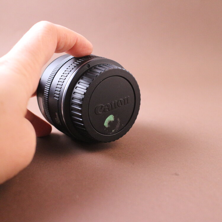 Canon EF 50mm f/1.8