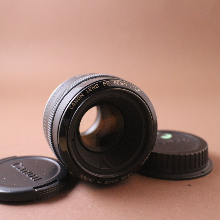 Canon EF 50mm f/1.8
