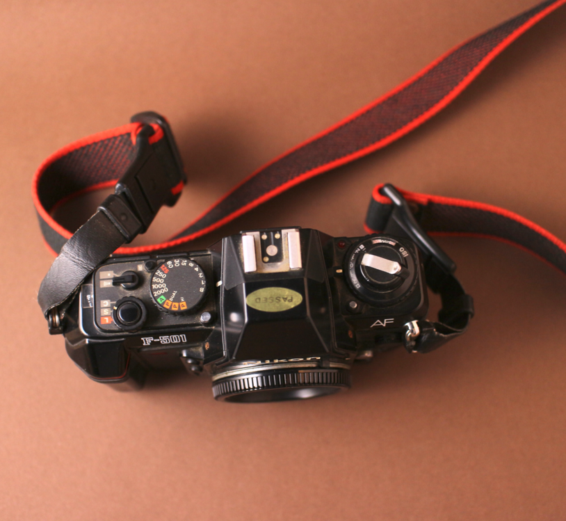 Nikon F-501 body