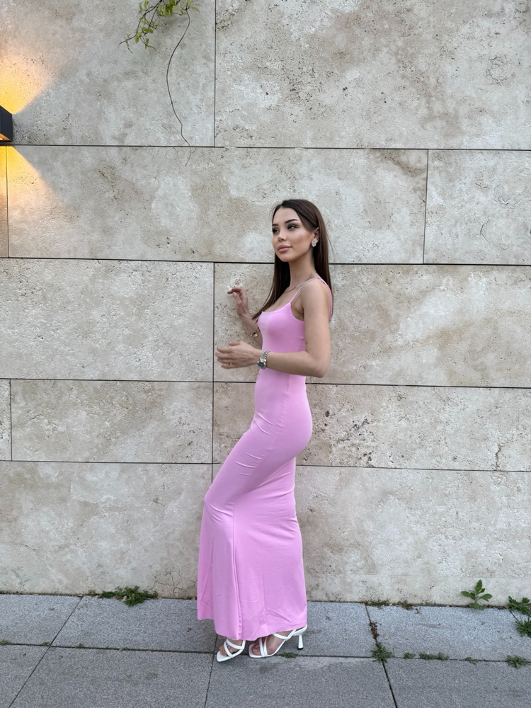 Pembe ip askılı elbise