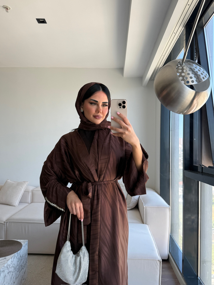 Kahverengi jakarlı abaya 