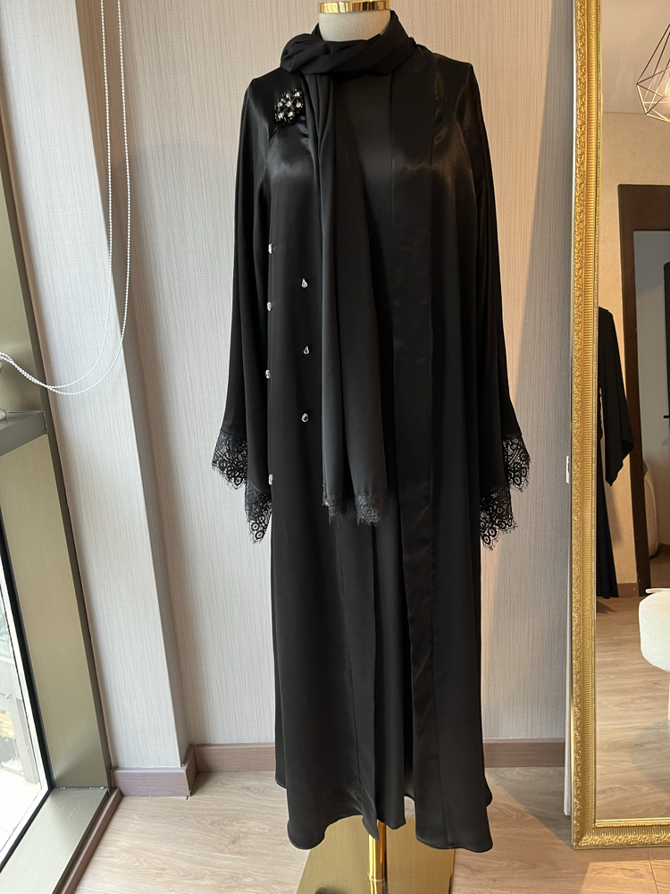 Siyah Güpür detaylı abaya ve şal 