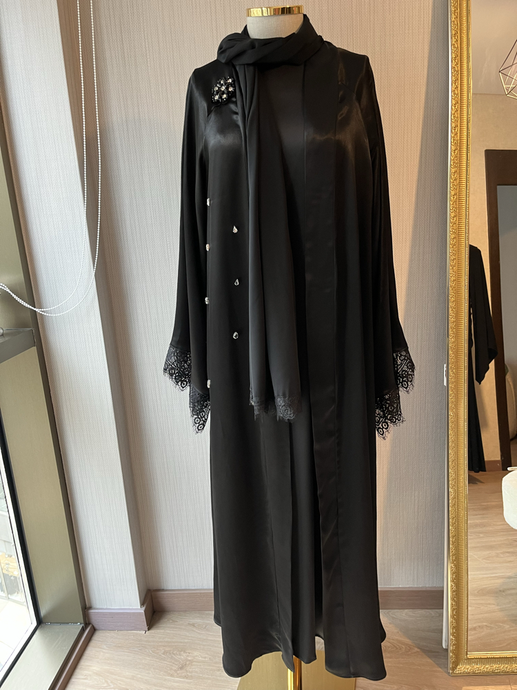 Siyah Güpür detaylı abaya ve şal 