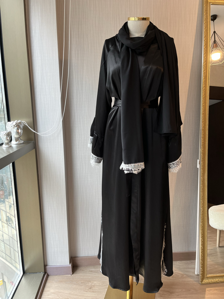 Beyaz Güpür detaylı Abaya ve şal 