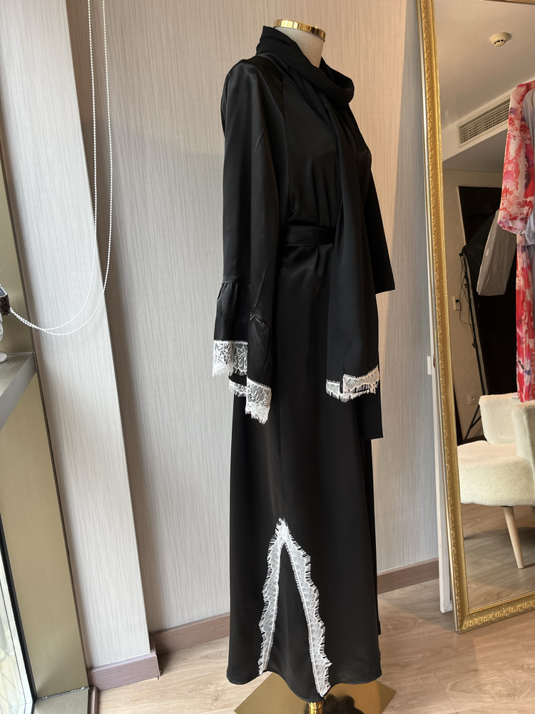Beyaz Güpür detaylı Abaya ve şal 