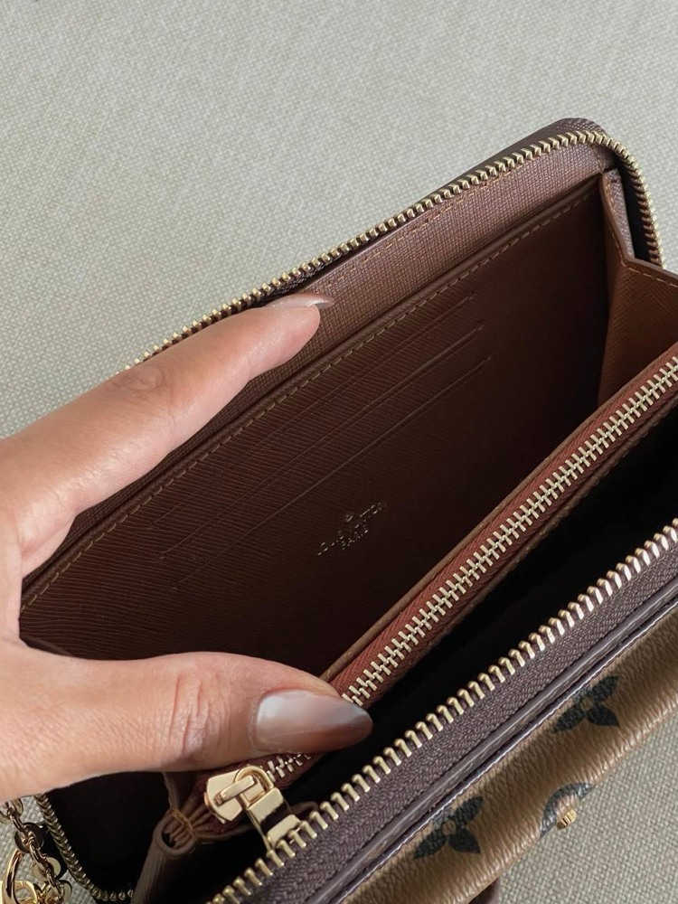Louis Vuitton Telefon Çantası