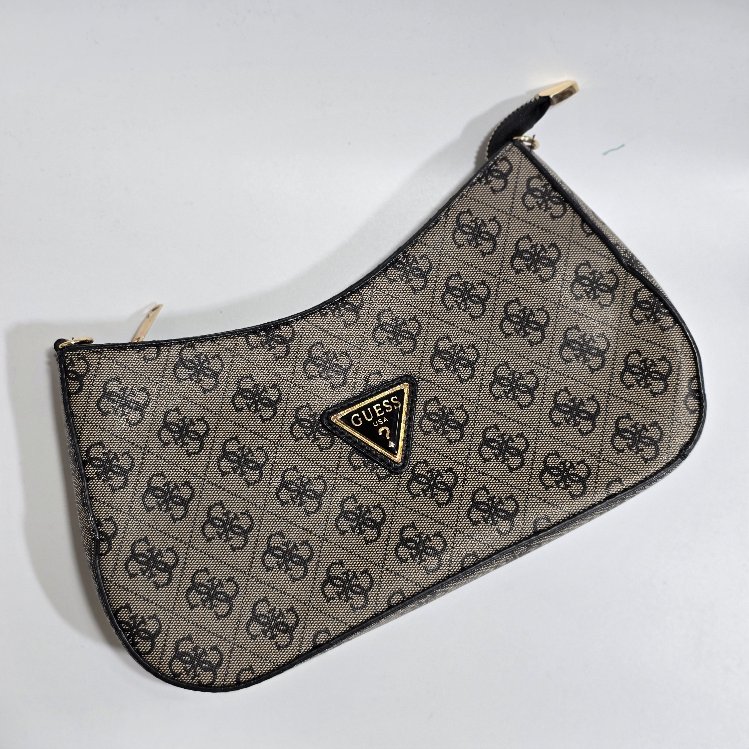 GUESS FÜME RENKLİ KADIN ÇANTASI