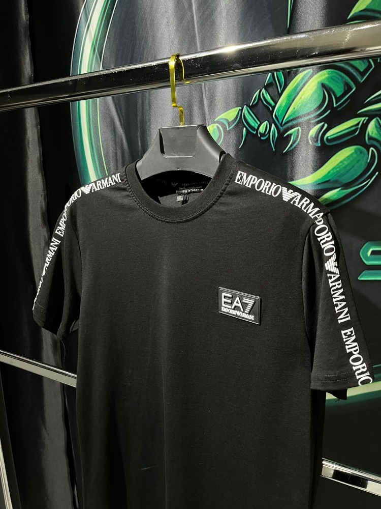 EA7 Emporio Armani Siyah Premium Şeritli Bisiklet Yaka Tshirt