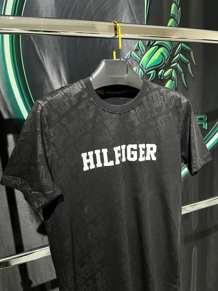 Tommy Hilfiger Siyah Premium Monogram Bisiklet Yaka Tshirt