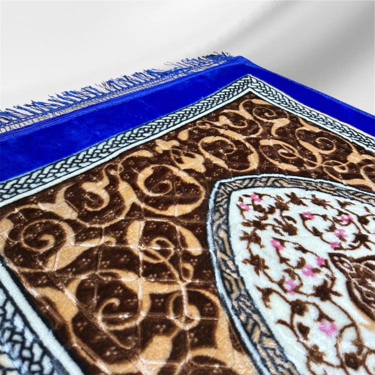 Lüks Desenli Peluş Seccade
