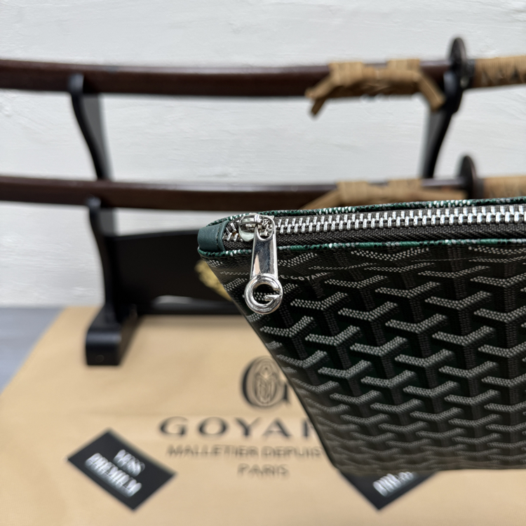 Goyard Senat GM Macbook Bag - Green