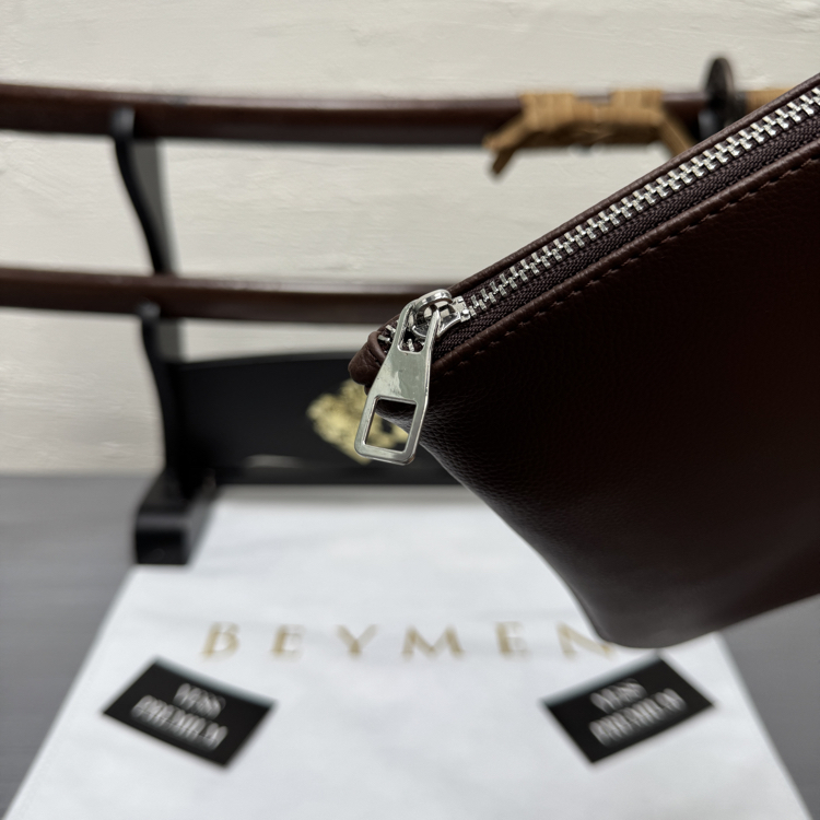 Vess Macbook Hand Bag - Brown